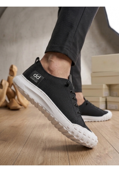 AHN0248 AHN Siyah Beyaz Taban Esnek Bağcıklı Ultra Hafif Nefes Alan Sneaker Ayakkabı
