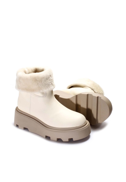 Ayakkabıhane İçi Kürklü Dışı Hakiki Deri EVA Taban Bej Kadın Klasik Kar Botu AH07009112610634-1