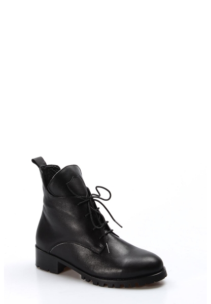 Ayakkabıhane İçi Kürklü Dışı Hakiki Deri Kadın Siyah Kısa Topuklu Klasik Bot AH0706411261545