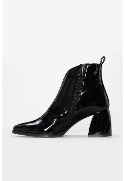 Ayakkabıhane İçi Kürklü Dışı Hakiki Rugan Deri Siyah Kadın Topuklu Bot AH0806419261910