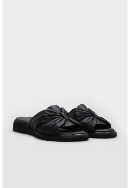 Ayakkabıhane İçi Dışı Hakiki Deri Siyah Kadın Çapraz Terlik AH082272612666