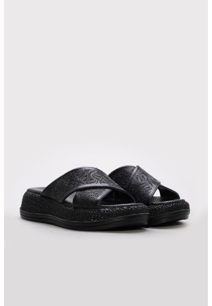 Ayakkabıhane İçi Dışı Hakiki Deri Siyah Delikli Kadın Terlik AH08710261875