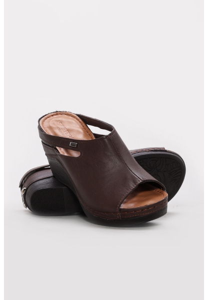 Ayakkabıhane İçi Dışı Hakiki Deri Kahve Kadın Dolgu Topuklu Terlik AH089722611106